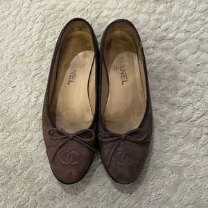 Chanel dark purple ballet flats size 37